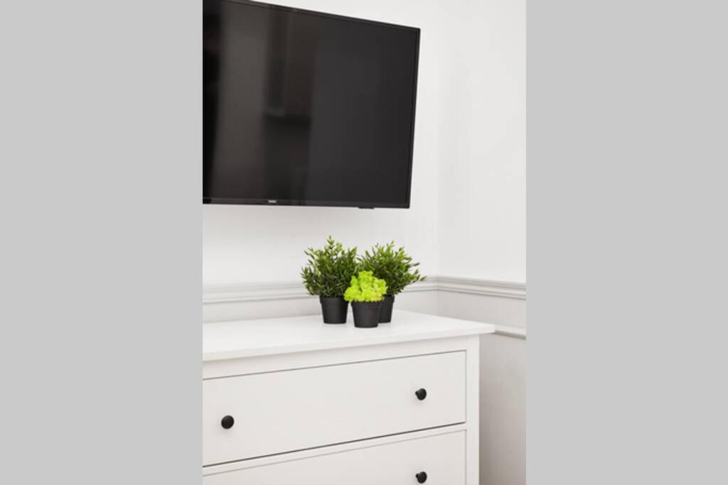 Househost Apartment I: Studencka Street Cracovie Extérieur photo
